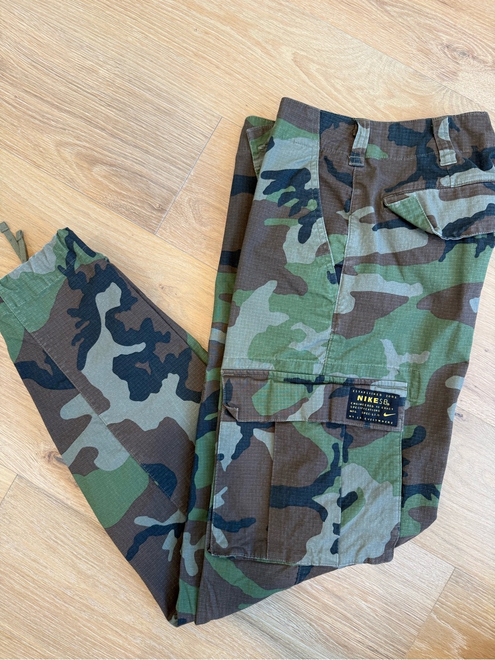 Nike Women's Camo Track Joggers - Green/Brown/Black